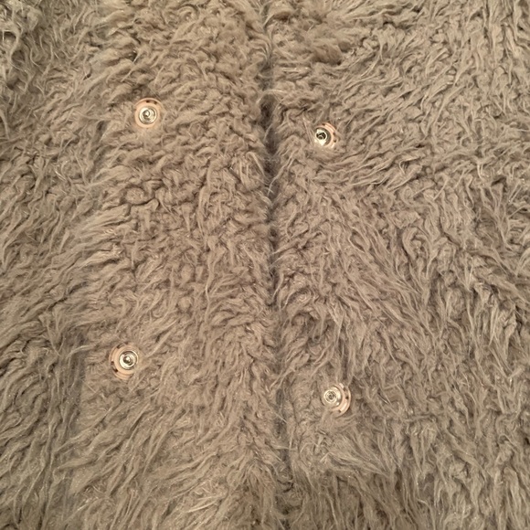 Shag coat - Picture 2 of 2